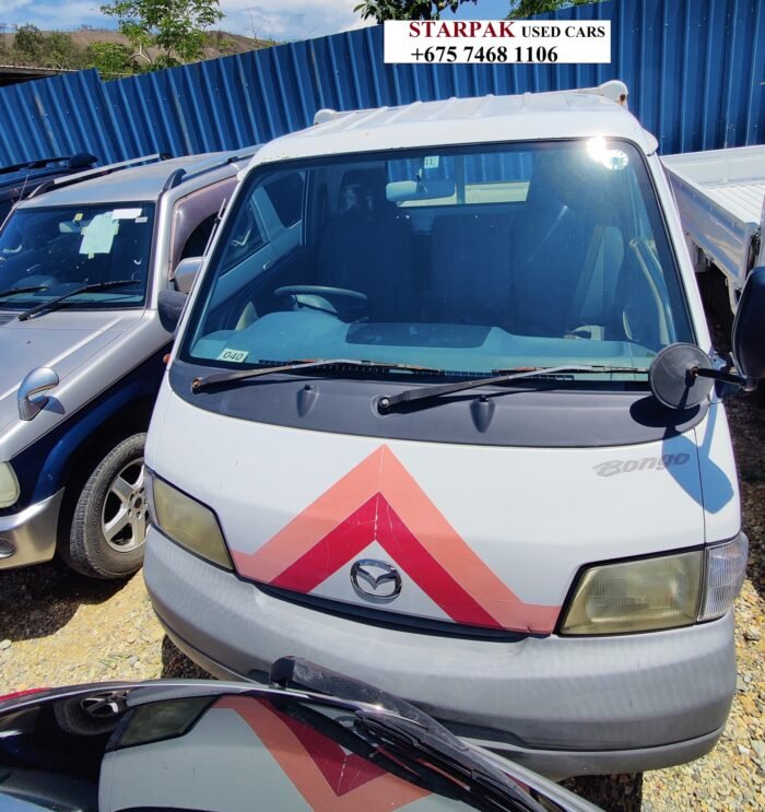 Mazda Bongo 2015